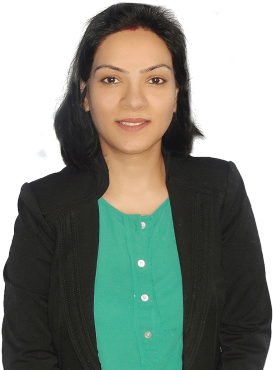 e-GMAT's Top Instructor Shraddha Jaiswal Front Facing Photograph